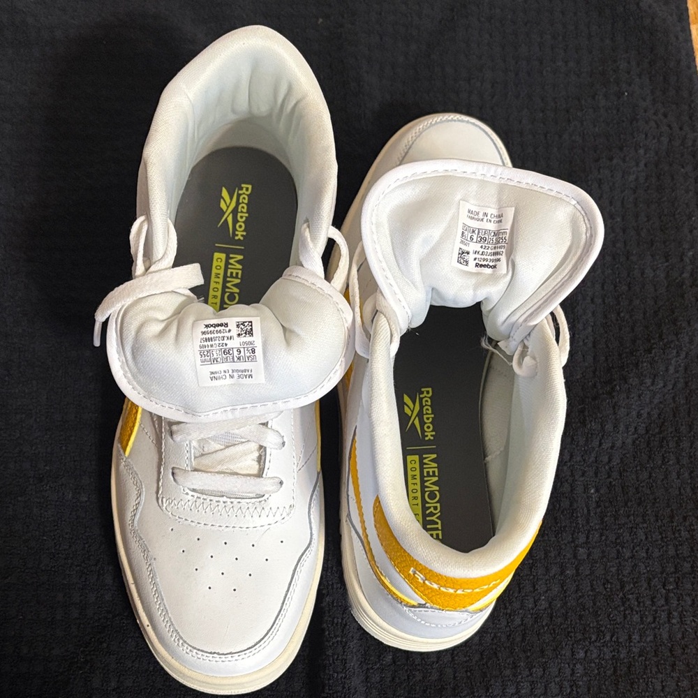 Reebok White and Yellow Women's Sneakers - Picture 4 of 6